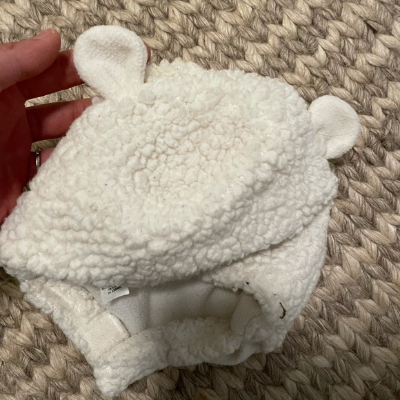 3 baby hats (0-6m,0-6m and 0-12m) - Picture 3 of 9